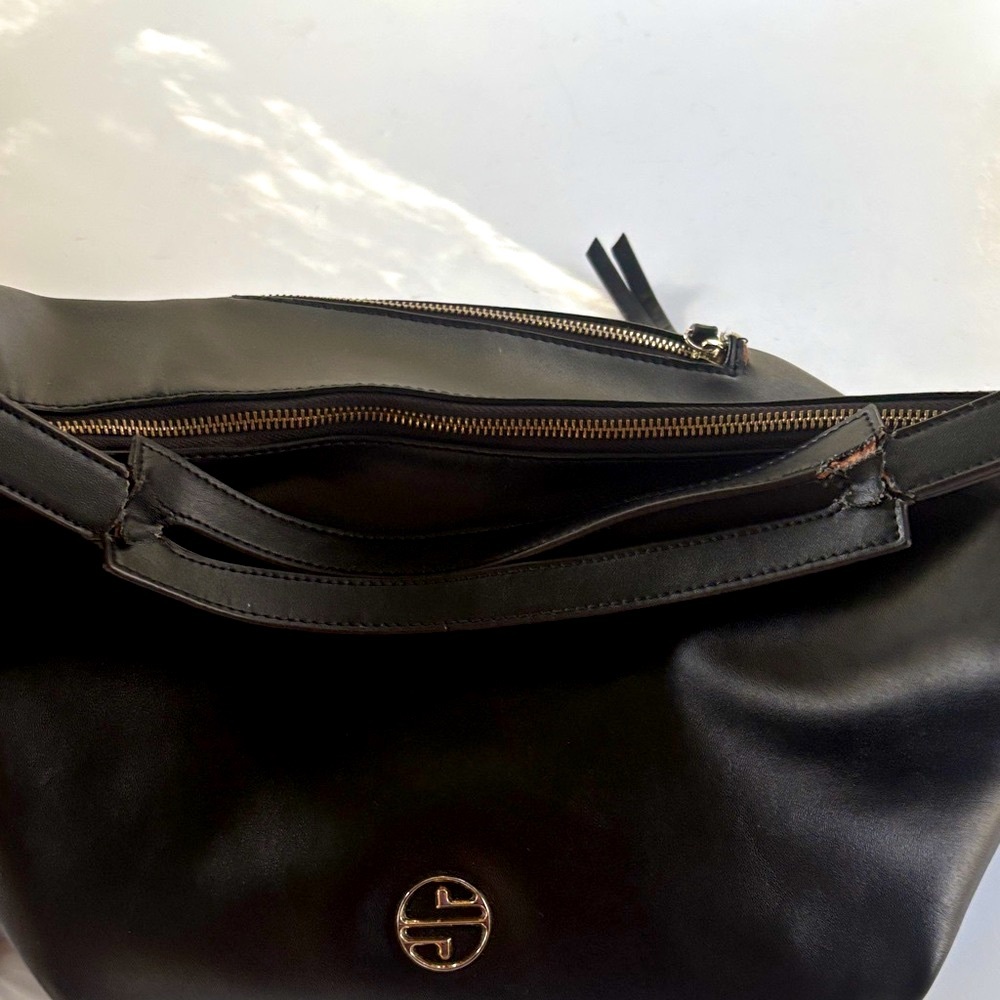 Catherine Malandrino Segolene en cuir Black Leather Hobo Bag with Tassel - Picture 6 of 8